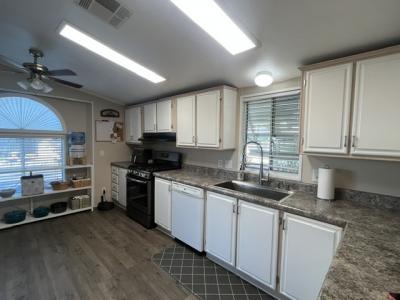 Photo 2 of 18 of home located at 2121 S Pantano Rd Unit 281 Tucson, AZ 85710
