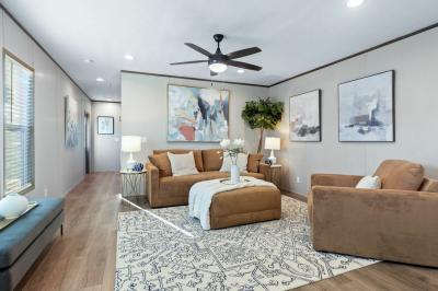 Photo 3 of 13 of home located at 942 Bandera Street San Marcos, TX 78666