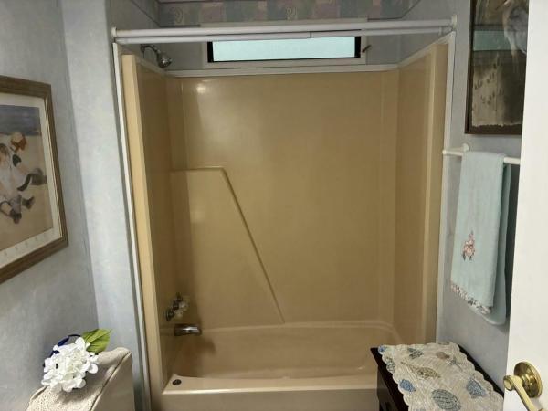 1985 VENT Manufactured Home