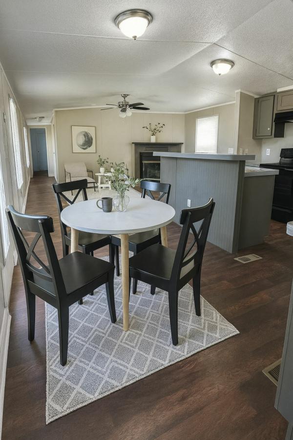 2003 Clayton Homes Inc Cheyenne Mobile Home