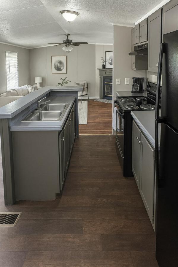2003 Clayton Homes Inc Cheyenne Mobile Home