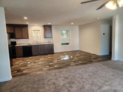 Photo 4 of 6 of home located at 178 S Van Buren Cir Davison, MI 48423