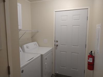 Photo 3 of 5 of home located at 348 Fillmore Ct Davison, MI 48423