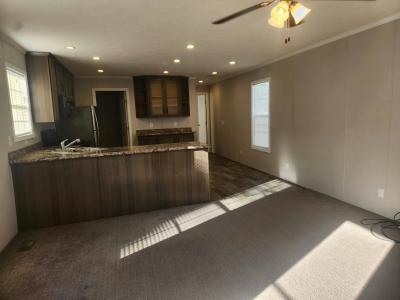 Photo 5 of 6 of home located at 397 Jackson Cir Davison, MI 48423