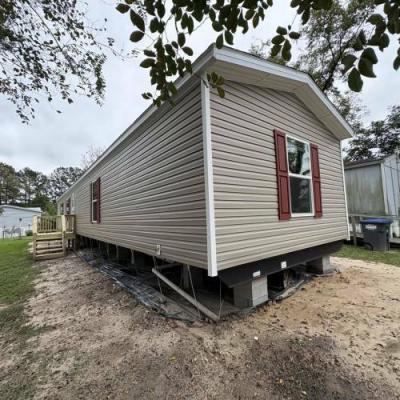 Mobile Home at 8 North Front Court Monticello, FL 32344