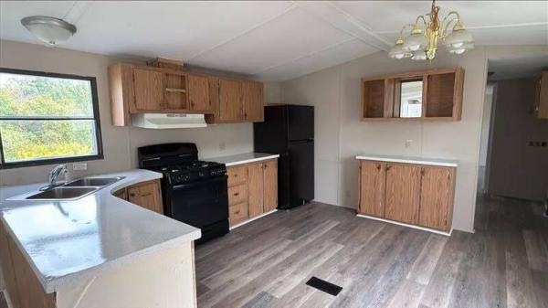 1989 1470  Home