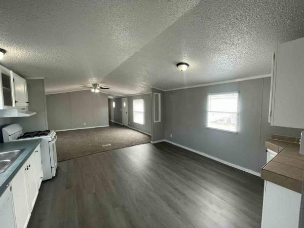 1997 Commadore Manufactured Home