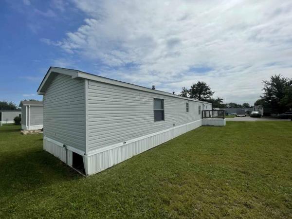 1997 Commadore Manufactured Home