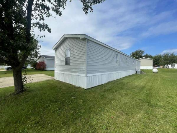 1997 Commadore Manufactured Home