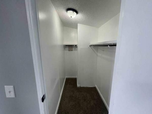 1997 Commadore Manufactured Home