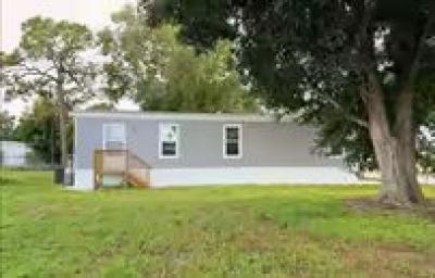 Mobile Home at 4208 SE 21st Ct. 4208 SE 21st Ct. Okeechobee, FL 34974