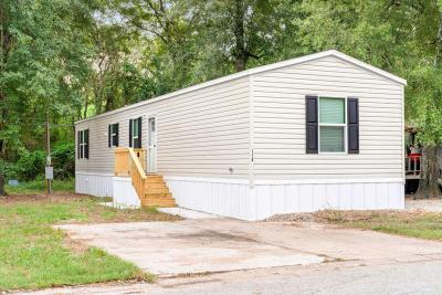 Mobile Home at 114 Lillian St Conroe, TX 77301