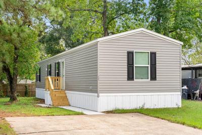 Mobile Home at 227 Fryer St Conroe, TX 77301
