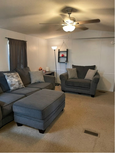 Photo 5 of 16 of home located at 27501 Clairet Dr, #690 Romulus, MI 48174