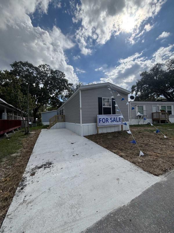 Photo 1 of 2 of home located at 5291 Collins Road, #50, Jacksonville, Fl 32244 Jacksonville, FL 32244