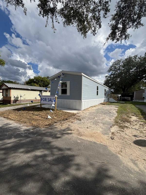 Photo 1 of 2 of home located at 5291 Collins Road, #52, Jacksonville, Fl 32244 Jacksonville, FL 32244