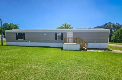 Mobile Home at 9530 Bentley Rd lot #15 Creola, AL 36525