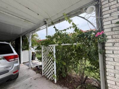 Photo 4 of 32 of home located at 464 Avanti Way North Fort Myers, FL 33917