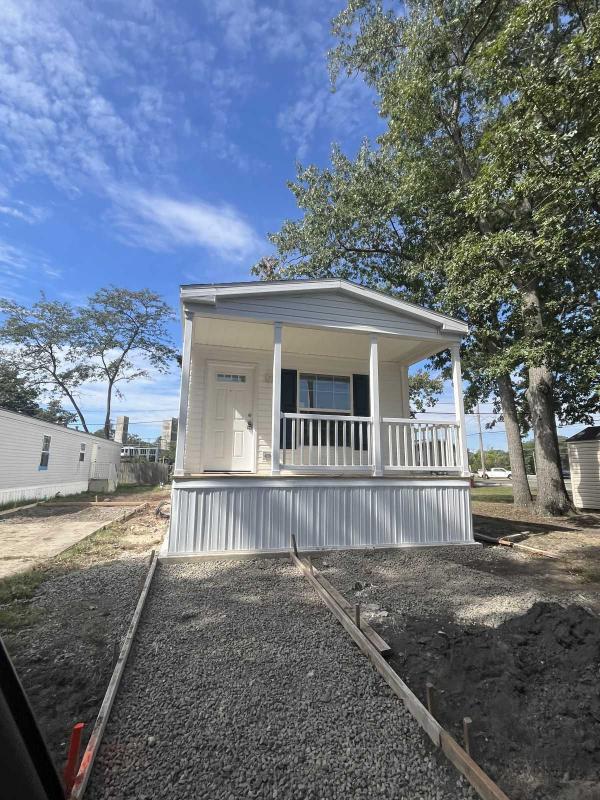 Photo 1 of 2 of home located at 2501 Tilton Road Lot 303 Egg Harbor Township, NJ 08234