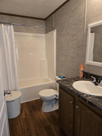 Photo 4 of 8 of home located at 431 Topaz Circle Whitmore Lake, MI 48189