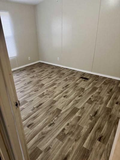 Photo 5 of 7 of home located at 1313 Myrtle Dr #11 Jacksonville, TX 75766