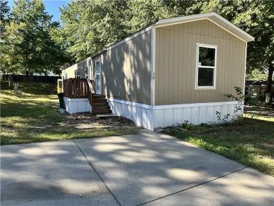 Mobile Home at 74 Ewing Way Belton, MO 64012