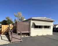 1971 HILLCREST Mobile Home