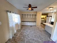 1971 HILLCREST Mobile Home