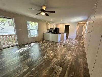 Photo 2 of 21 of home located at 230 Pamela Ave Belton, MO 64012