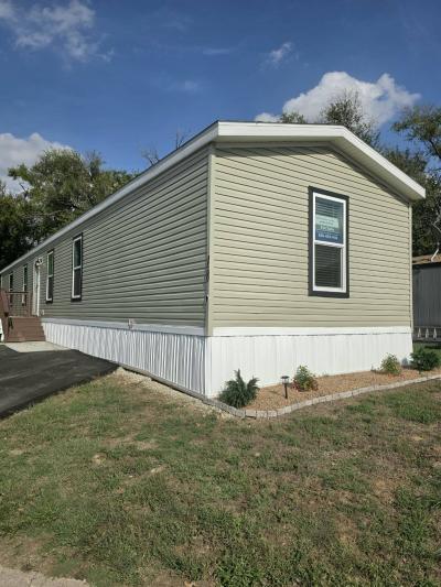 Photo 3 of 3 of home located at 1707 E Blanchard Ave #018 Hutchinson, Ks 67501 Hutchinson, KS 67501