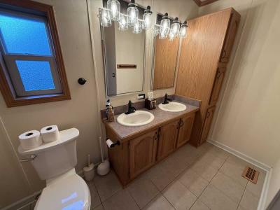 Photo 2 of 24 of home located at 416 Hyacinth Ln Matteson 60443, IL 60443