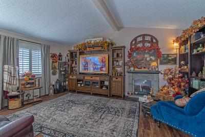 Photo 3 of 33 of home located at 143 Codyerin Dr. Henderson, NV 89074