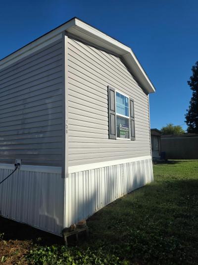 Photo 2 of 16 of home located at 136 Rolling Acres Lane Clinton, TN 37716