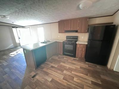 Photo 4 of 9 of home located at 124 County Road 521 Saltillo, MS 38866