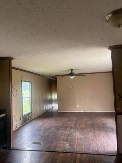 Photo 2 of 10 of home located at 3548 Louisiana 44 Paulina, LA 70763
