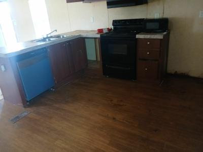 Photo 3 of 15 of home located at 1014 Redmond Street Corpus Christi, TX 78418