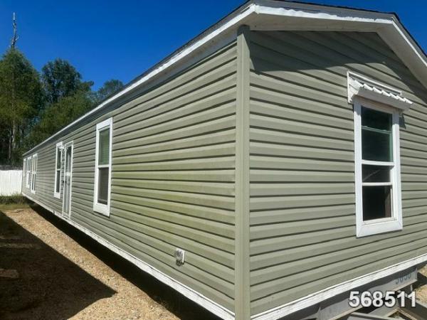 Photo 1 of 1 of home located at Farris Mobile Homes Of Laurel 12 Highway 28 W Laurel, MS 39443