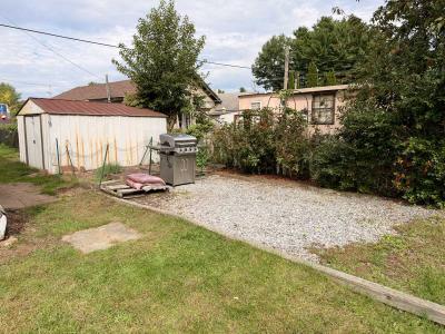 Photo 4 of 19 of home located at 868 Southampton Rd, #25 Westfield, MA 01085