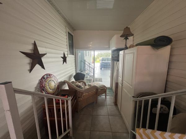 2002 Skyline HS Mobile Home