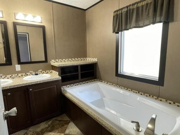 2103 Clayton Mobile Home