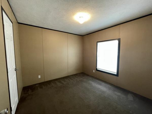 2103 Clayton Mobile Home