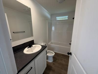 Photo 3 of 11 of home located at 605 White Willow Drive Flint, MI 48506