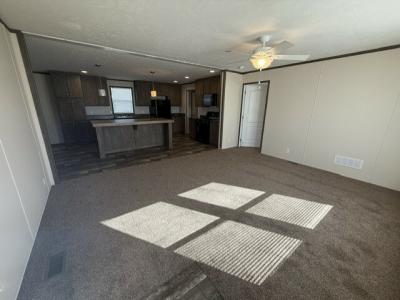 Photo 5 of 12 of home located at 980 Estate Drive Flint, MI 48506