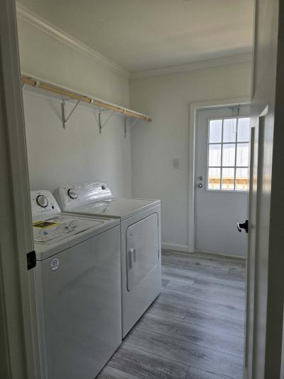 Photo 3 of 11 of home located at 11015 E Xavier Ct Conroe, TX 77303