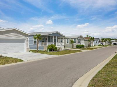 Photo 5 of 8 of home located at 1766 Armands Drive Sarasota, FL 34234