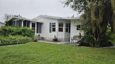 Photo 2 of 24 of home located at 8158 W. Coconut Palm Dr. Homosassa, FL 34448