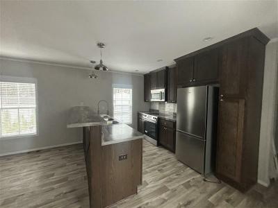 Mobile Home at 17 Hickory Knoll Trail Lot Hk17 Kennesaw, GA 30152