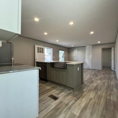 Photo 5 of 18 of home located at 271 Beaver Dam Circle Lavonia, GA 30553