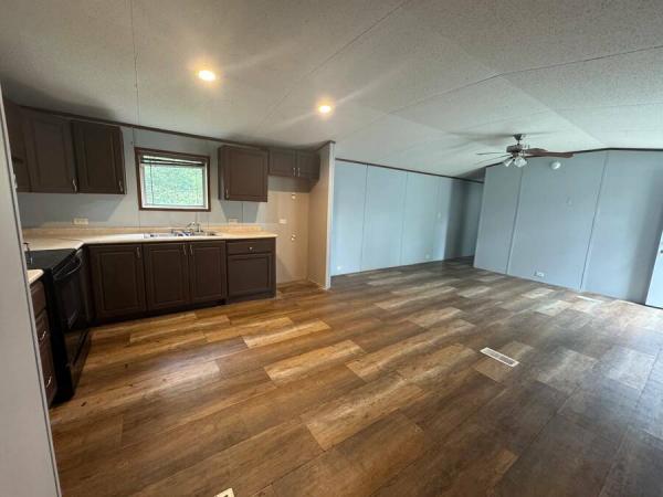2022 S166432C  Home