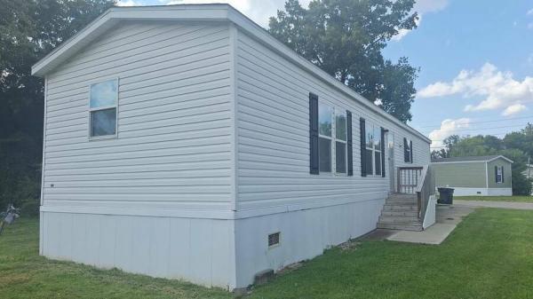 Photo 1 of 2 of home located at 2009 Hamburg Pike Trlr 65 Jeffersonville, IN 47130